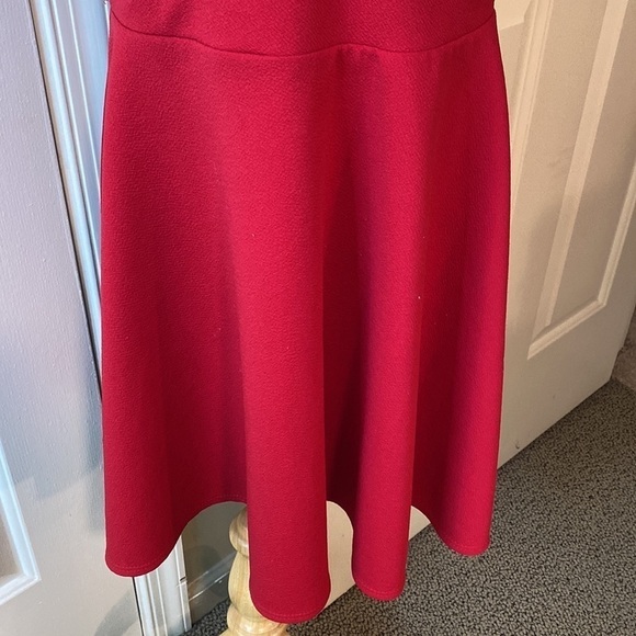Sally Miller Girls Red Dress Size Medium in GUC - Picture 4 of 9